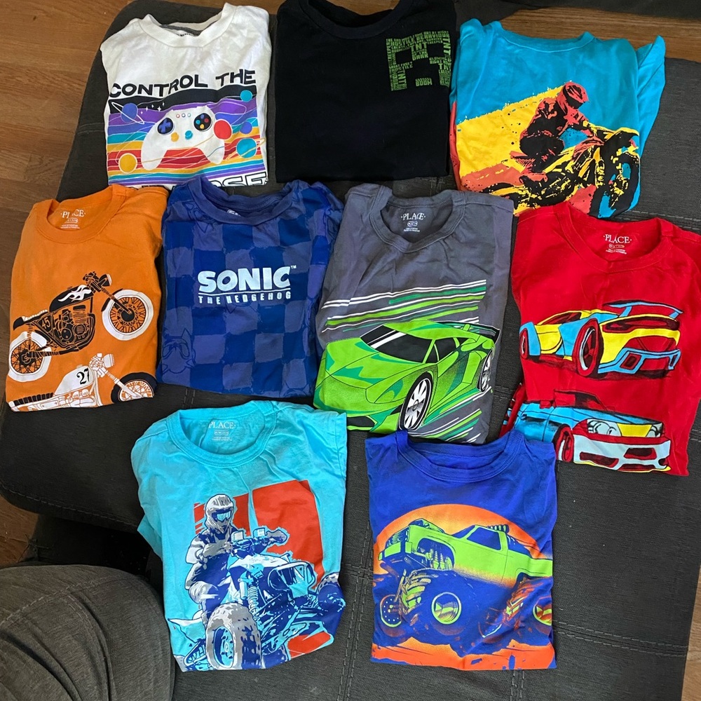 Boys size Medium 7-8 graphics tees, 9 of them.